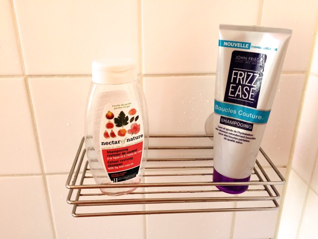 Frizz Ease Boucles Couture (John Frieda) Shampoing raviveur de couleur (Nectar of Nature)